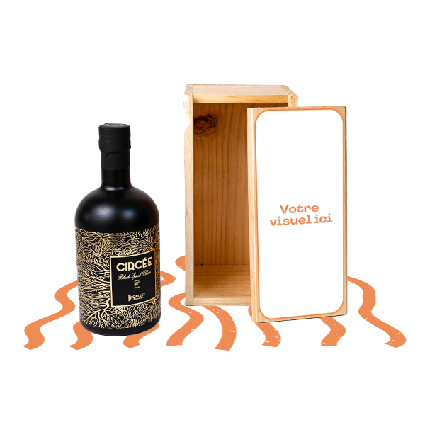 Rhum ambré épicé dans son coffret bois